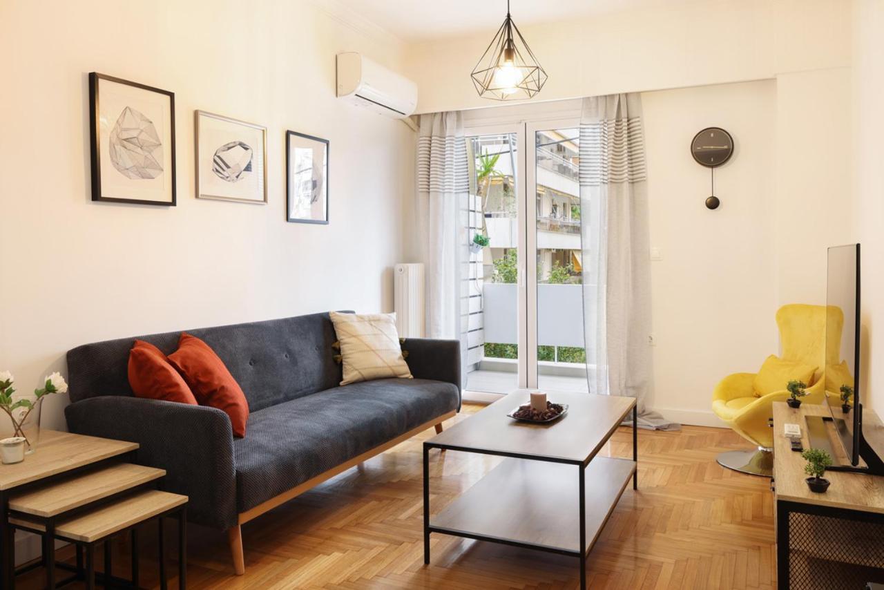 Comfort & Relax Apartment In Athens Riviera Екстер'єр фото